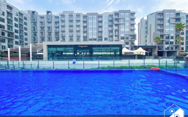 Bright 2bed Family Home: Pool, Gym & Kids Play