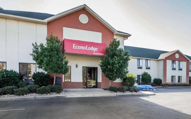 Econo Lodge Exit-29