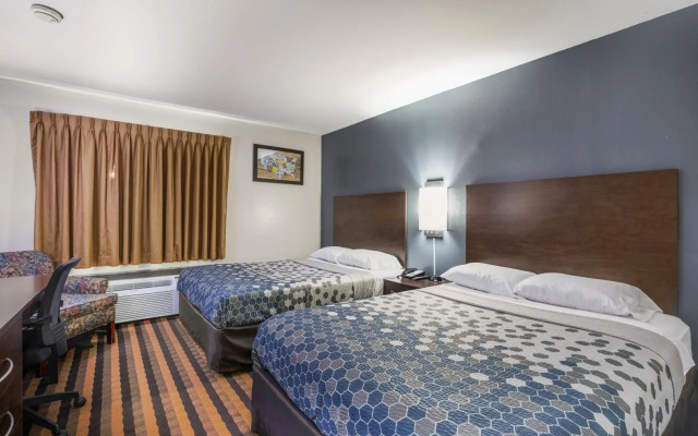 Econo Lodge Milwaukee Airport