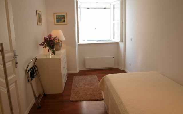 Miro Studio Apartments