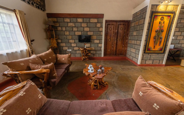 Naivasha Kongoni Lodge - Lakefront Getaway