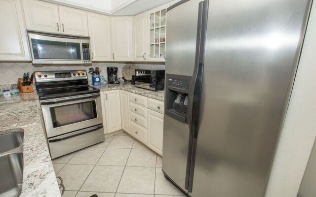 East Pass Towers 305 2 Bedroom Condo by RedAwning