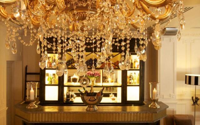 Hotel De Monaco