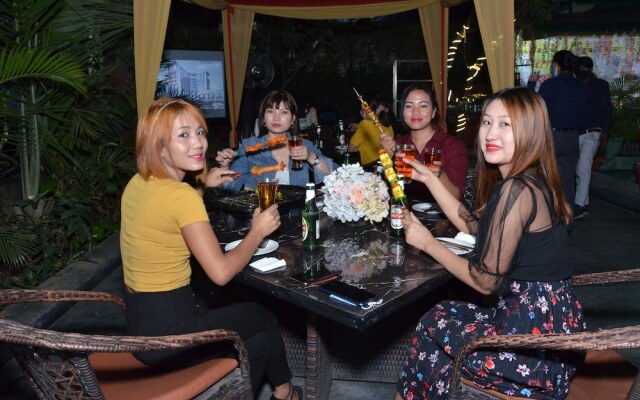 Best Western Sky City