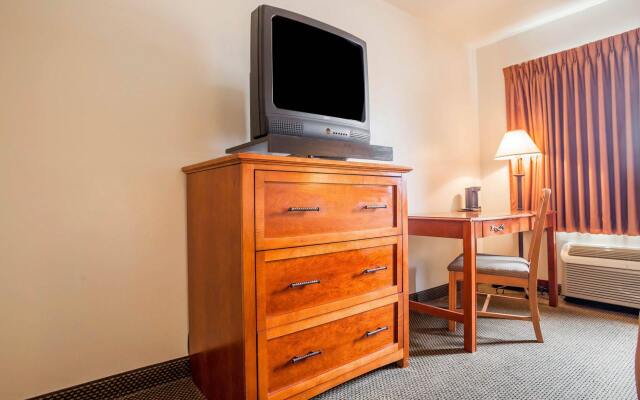 Econo Lodge Milwaukee Airport