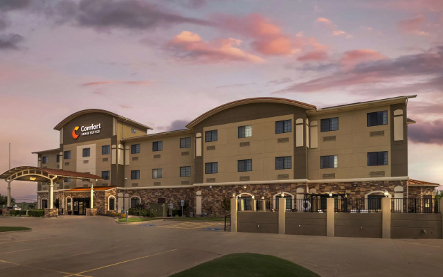 Comfort Inn & Suites Glenpool