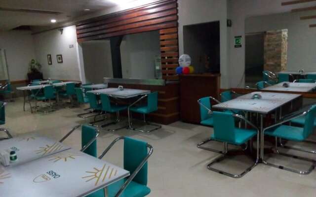 Hotel  Oasis