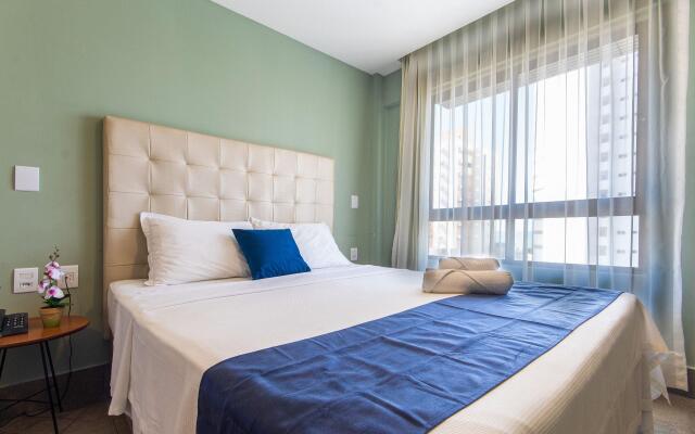 Illusion Flat #407 - Suíte ao Mar por Carpediem