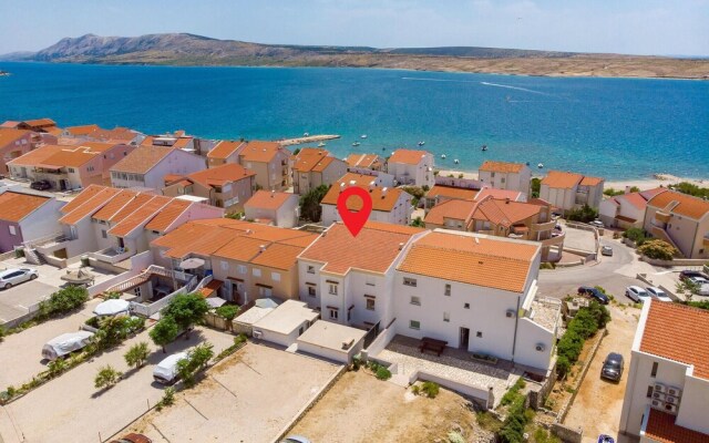 Beautiful Apartment in Vidalici With Wifi and 1 Bedrooms