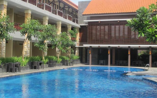 Surya Kencana Seaside Hotel