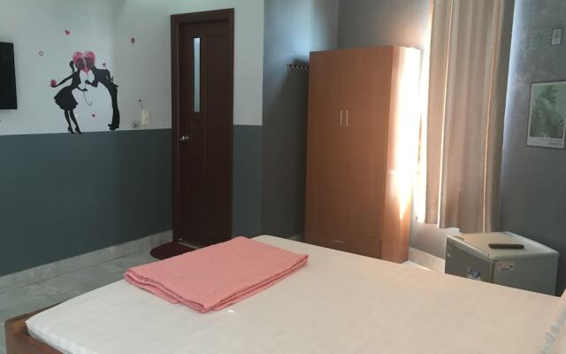 Ngoc Son by OYO Rooms