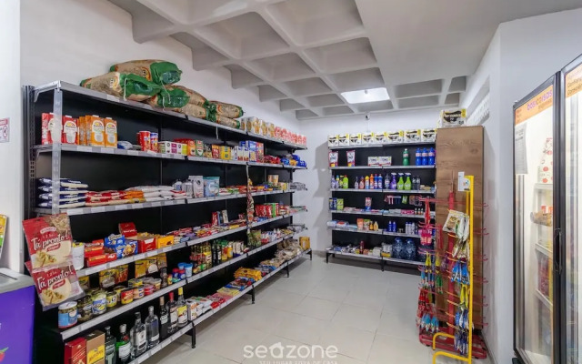 Full Apartment With Amazing View! Lrc0703