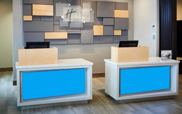 Holiday Inn Express Sarnia - Point Edward by IHG