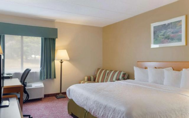 All Seasons Inn & Suites Smithfield Providence