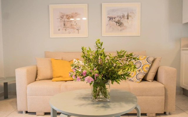 Barbati Bay Elegant Beach Apartments by Hotelius