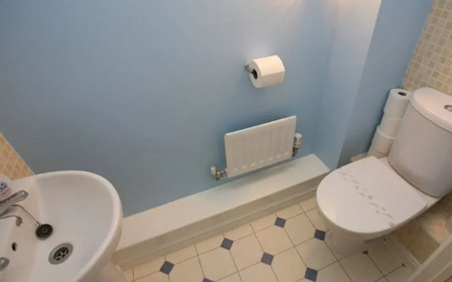 Driftwood in Poole With 3 Bedrooms and 3 Bathrooms