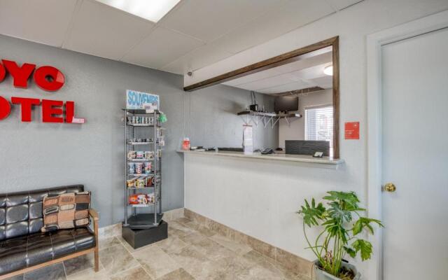 OYO Hotel San Antonio Lackland Air Force Base West