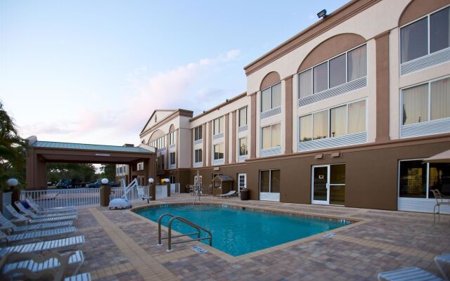 Best Western Plus Ambassador Suites Venice