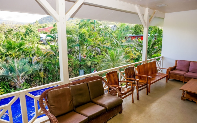Lynn's Getaway Hotel
