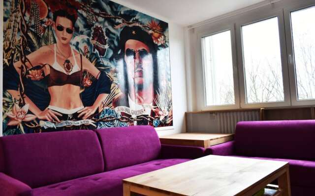 Beautiful and Bright Apartment in Paris 19th