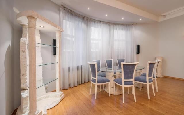 Pulkveza Brieza 7 street two bedroom residence