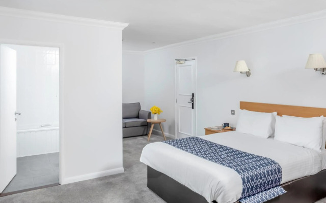 Kilbirnie Hotel