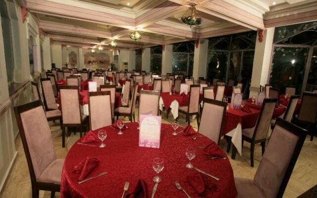 Imperial Holiday & Spa