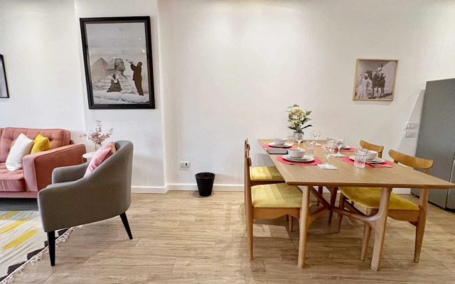 Spellbinding 2 BDR Apt. At The Giza Pyramid's Doorstep