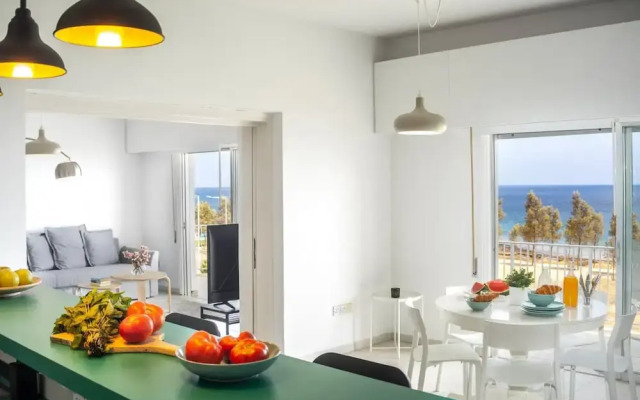 Protaras H2O Seafront Suite