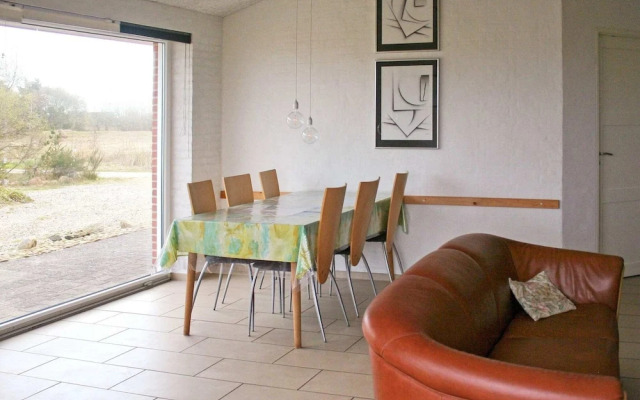 6 Person Holiday Home in Thyholm