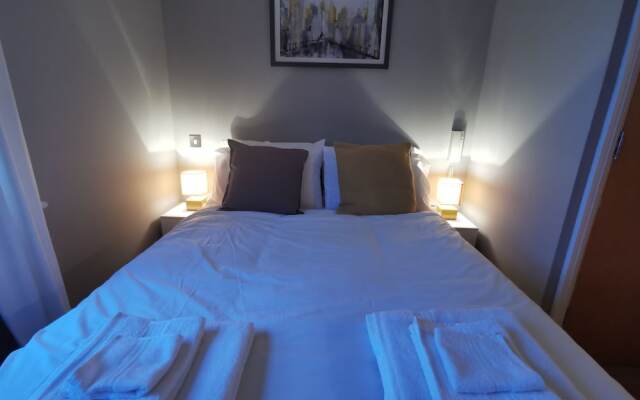 The Qube Apartments Sleeps 6 Parking