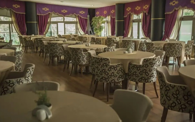 Sarot Termal Park Resort & Spa - Halal Hotel