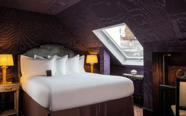 Une Autre Chambre