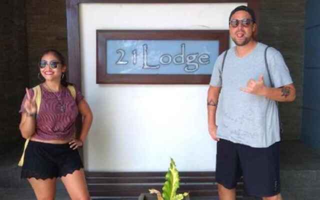 21 Lodge