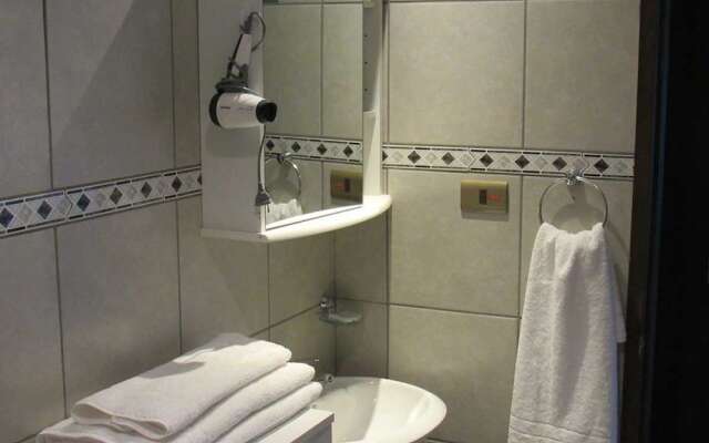 Hotel y Apart Dos Castaños