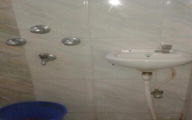 Natraj Inn P Guest House