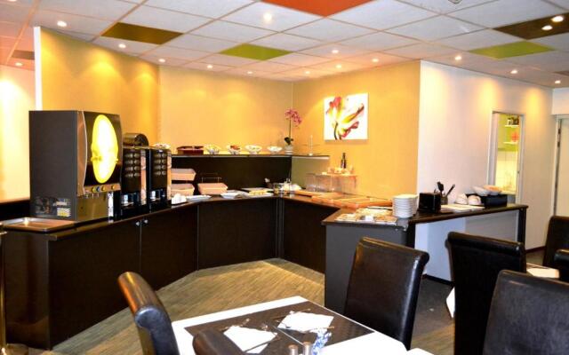 Craves Hotel