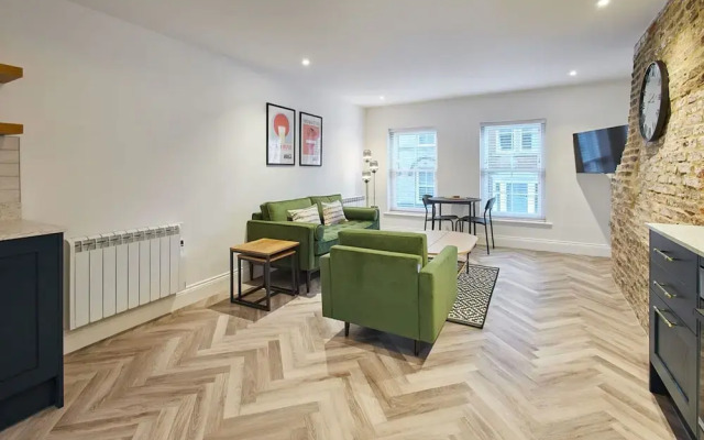 Host Stay Sea Salt Apartment