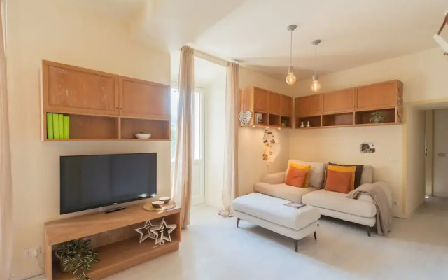 Linda Apartment 2 in Como