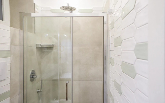 Mira Naples Apartment I Triple