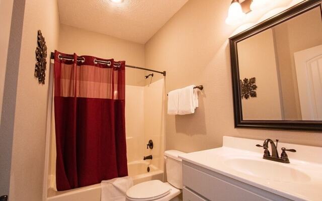 Whole In One 12 Bedroom Condo