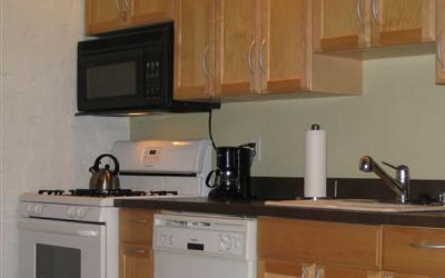 Inn At 2920