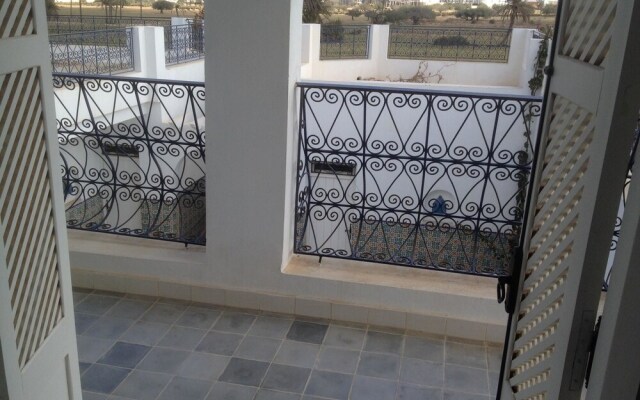 Villa With 5 Bedrooms in Djerba, With Private Pool, Enclosed Garden an