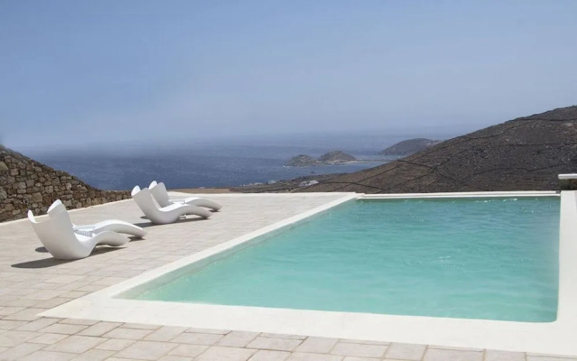 Mykonian Icon Villa