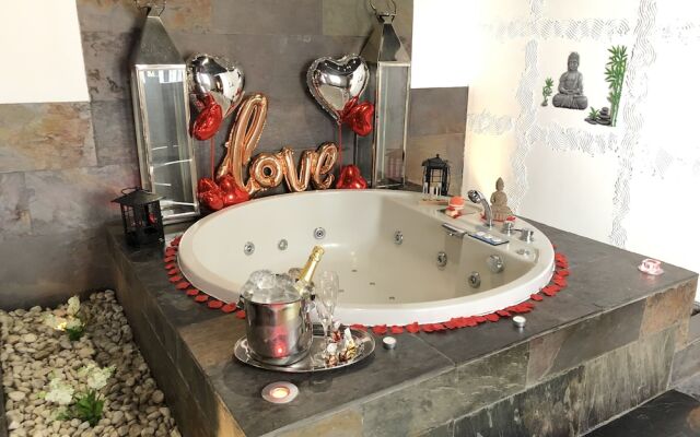 Alaia Holidays Apartments And Suite Caballero De Gracia