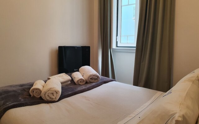 Estrela Charming Rooms 2 by HOST-POINT