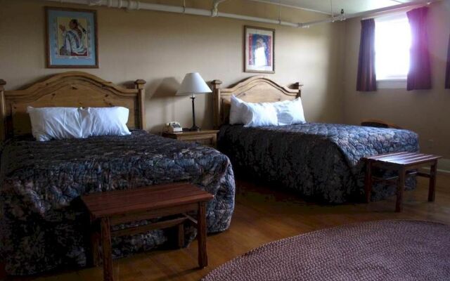 Glacier Park Lodge