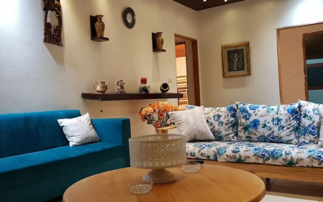 Apartment near Lady of the Sea & Phoenician Wall