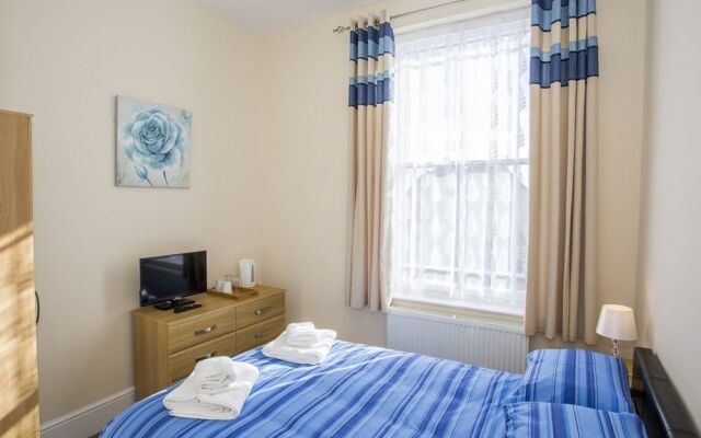 Brent Knoll Inn