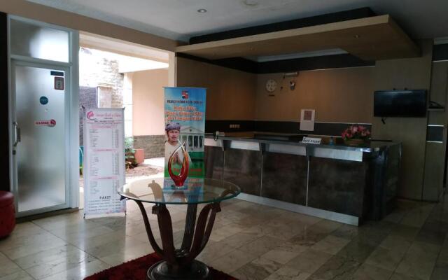 SPOT ON 3858 Elsana Transit Hotel